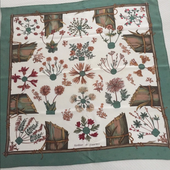 Hermes Herbier de Garvarnie Scarf - Picture 9 of 15
